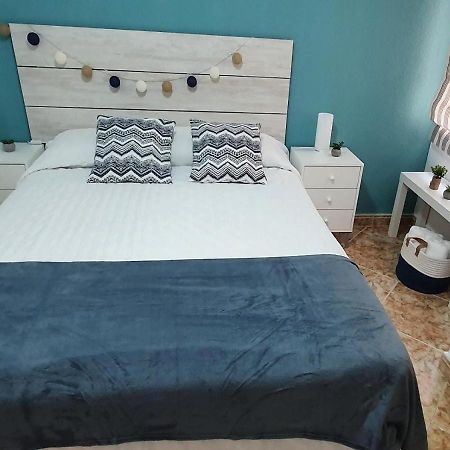 Monela Front Beach Solo Familias Playa de Gandia ภายนอก รูปภาพ